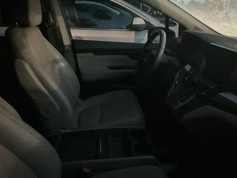 Used 2019 Honda Odyssey EX-L image 6