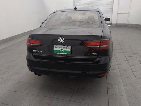 Used 2017 Volkswagen Jetta SE FWD image 7