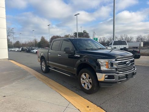 Used 2018 Ford F150 XLT w/ Equipment Group 302A Luxury image 7