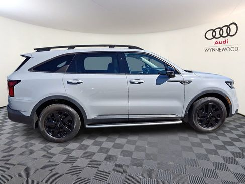 Used 2023 Kia Sorento S w/ Panoramic Sunroof Package AWD/4WD image 7