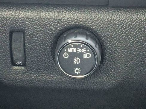 Used 2021 GMC Canyon Elevation w/ Driver Alert Package image 28