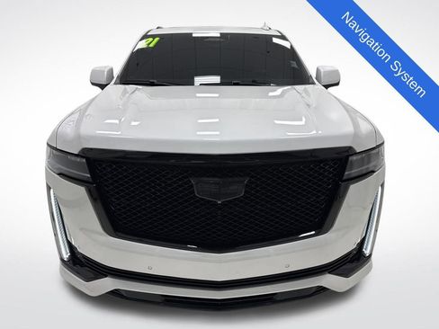 Used 2021 Cadillac Escalade Sport image 2