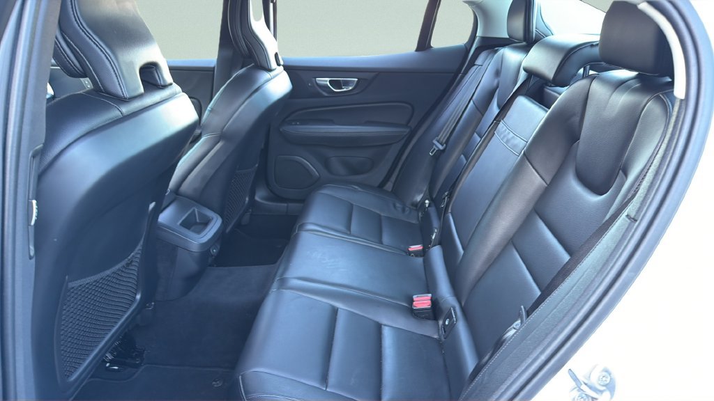 Used 2024 Volvo S60 B5 Core FWD image 28