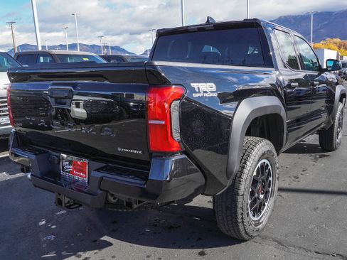 New 2025 Toyota Tacoma TRD Off-Road image 8