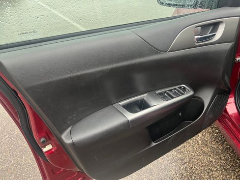 Used 2011 Subaru Impreza 2.5i image 17