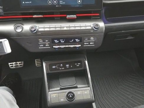Used 2025 Hyundai Kona N Line image 13