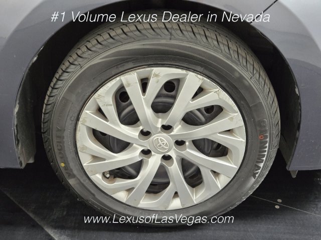 Used 2017 Toyota Corolla LE FWD image 9