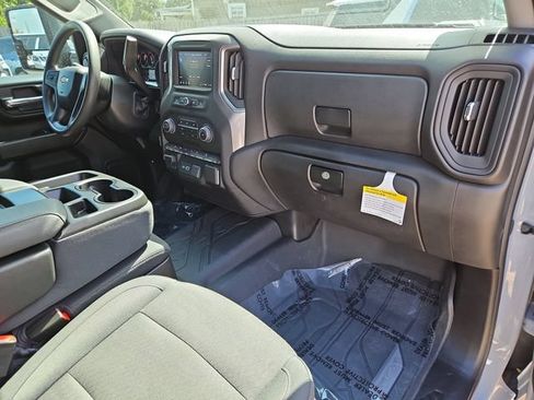 Certified 2025 Chevrolet Silverado 2500 Custom w/ Custom Value Package AWD/4WD image 29