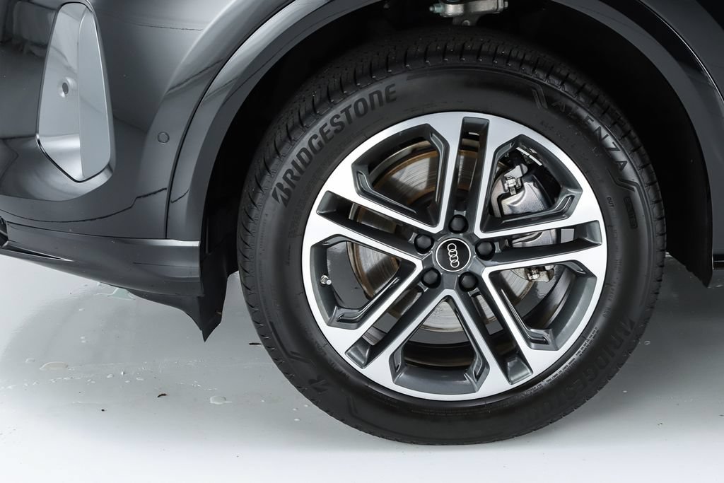 Used 2025 Audi Q5 Premium AWD/4WD image 51