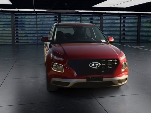 Used 2026 Hyundai Venue SE image 4