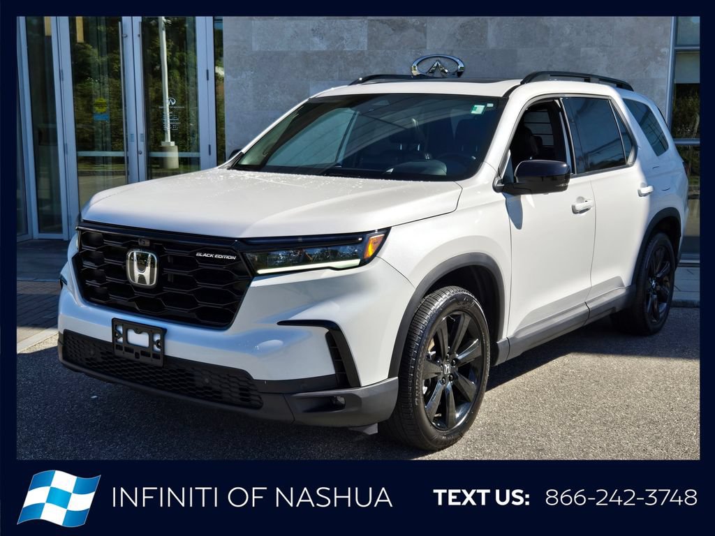 Used 2025 Honda Pilot Black Edition image 1