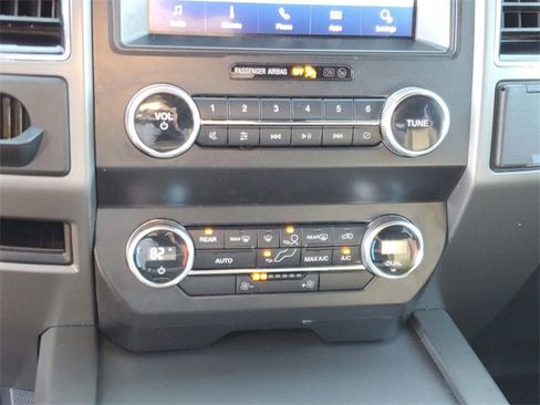 Used 2020 Ford Expedition XLT image 26