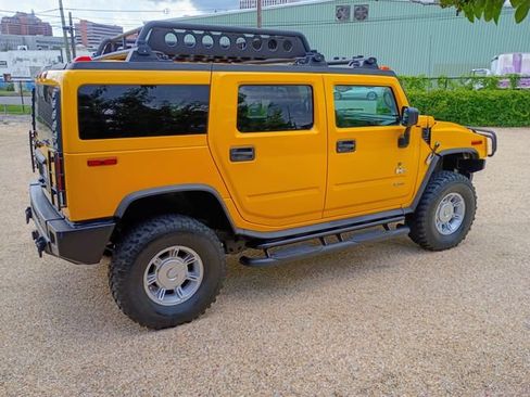 Used 2005 HUMMER H2 w/ Preferred Equipment Group AWD/4WD image 18