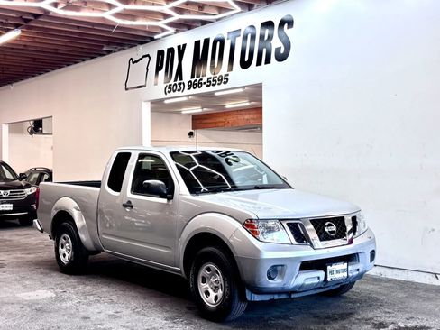 Used 2017 Nissan Frontier S RWD image 1