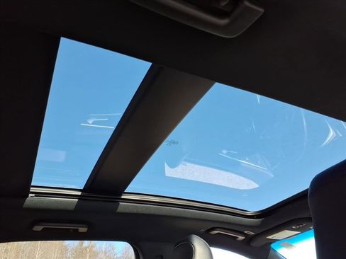 Used 2020 Ford Edge ST w/ Cold Weather Package image 10