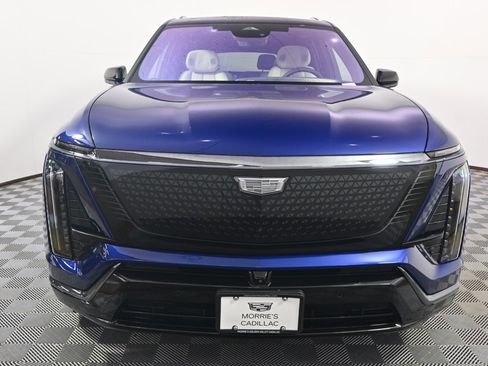 New 2026 Cadillac Vistiq Sport w/ LPO, Floor Liner Package image 10