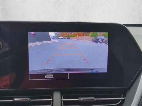 Used 2024 Chevrolet Trax LS image 16