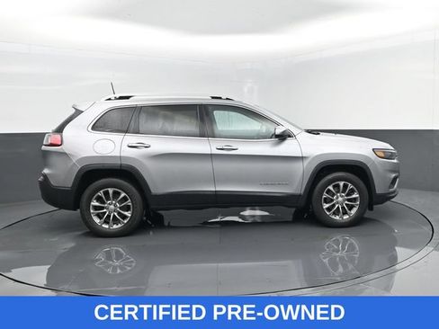 Used 2020 Jeep Cherokee Latitude Plus AWD/4WD image 4