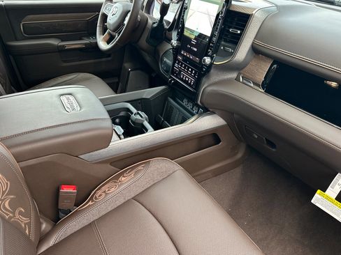 New 2026 RAM 2500 Limited image 14