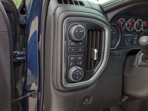 Used 2022 Chevrolet Silverado 1500 LTZ w/ Safety Package II image 23