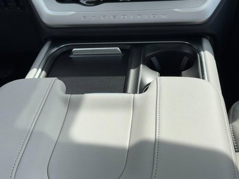 New 2026 Ford Expedition Max Active image 10