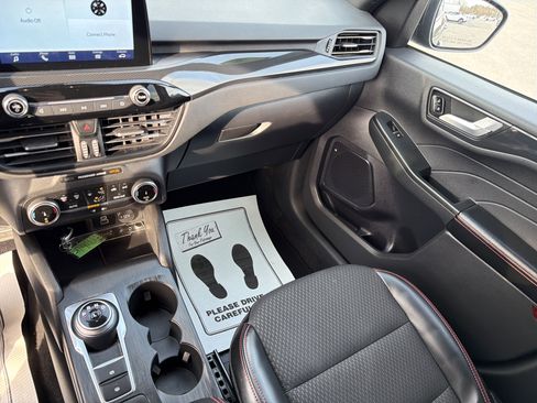 Used 2024 Ford Escape ST-Line image 22