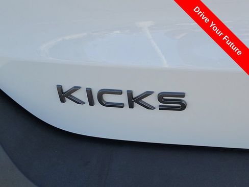 Used 2025 Nissan Kicks S AWD/4WD image 27