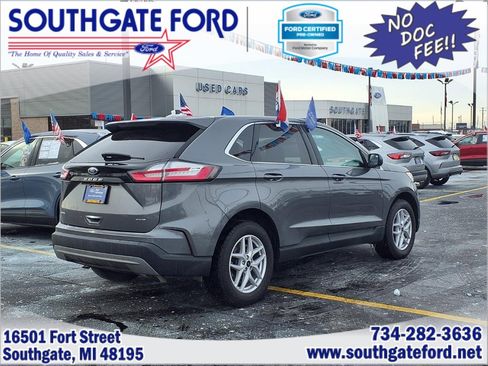 Certified 2023 Ford Edge SEL w/ Convenience Package image 2