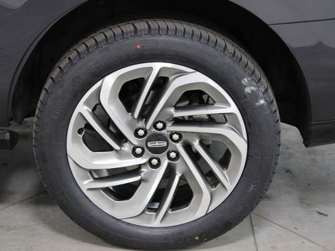 Used 2025 Lincoln Navigator Reserve AWD/4WD image 19