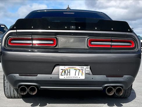 Used 2016 Dodge Challenger R/T Scat Pack RWD image 5