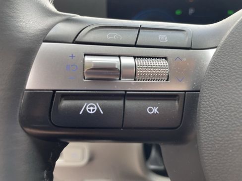 Used 2024 Hyundai Kona SEL image 12