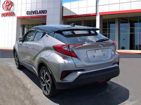 Used 2019 Toyota C-HR Limited FWD image 5