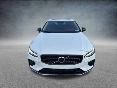 Certified 2022 Volvo S60 B5 Momentum w/ Premium Package AWD/4WD image 21
