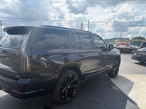Certified 2025 Cadillac Escalade Sport Platinum AWD/4WD image 5