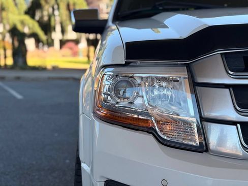 Used 2017 Ford Expedition Platinum AWD/4WD image 11