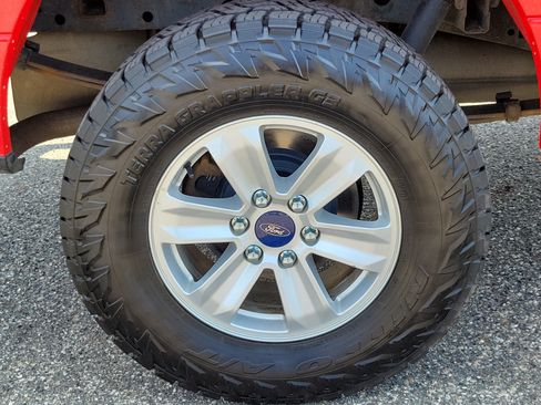 Used 2018 Ford F150 XL w/ XL Power Equipment Group AWD/4WD image 5