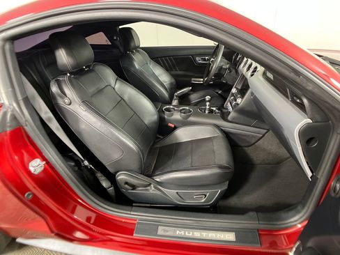 Used 2015 Ford Mustang GT Premium image 6