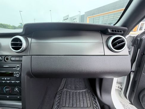 Used 2008 Ford Mustang Shelby GT500 RWD image 19