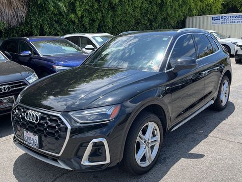 Used 2022 Audi Q5 e Premium w/ Convenience Package AWD/4WD image 1