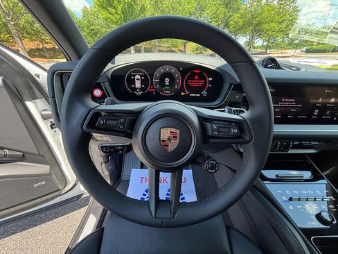 New 2025 Porsche Cayenne S image 15