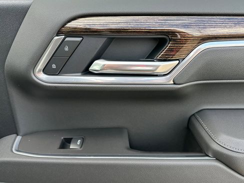 New 2025 GMC Sierra 1500 Elevation w/ Preferred Package image 18