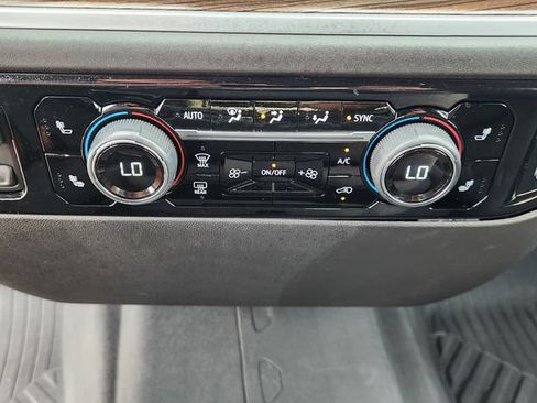 Certified 2025 Chevrolet Silverado 2500 LT w/ Texas Edition AWD/4WD image 18