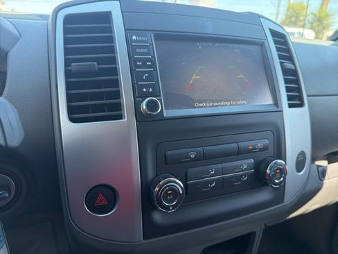 Used 2019 Nissan Frontier SV image 14