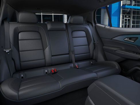 New 2026 Chevrolet Equinox EV LT FWD image 17