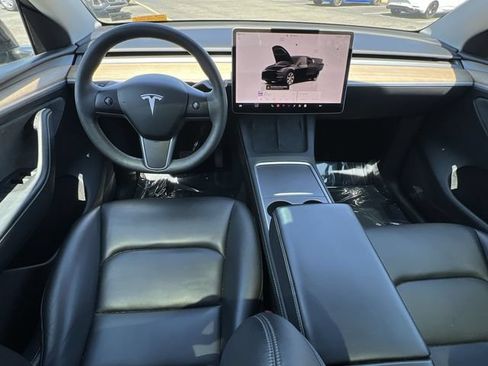 Used 2023 Tesla Model Y Long Range AWD/4WD image 24