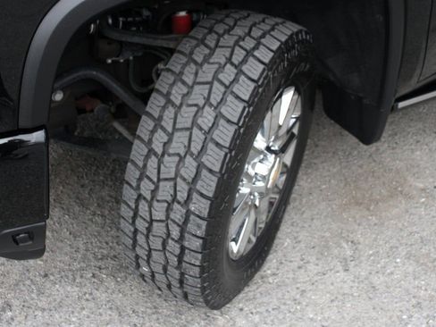 Used 2024 Chevrolet Silverado 2500 High Country w/ Technology Package image 44