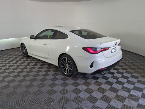 Used 2025 BMW 430i Coupe w/ Convenience Package image 3