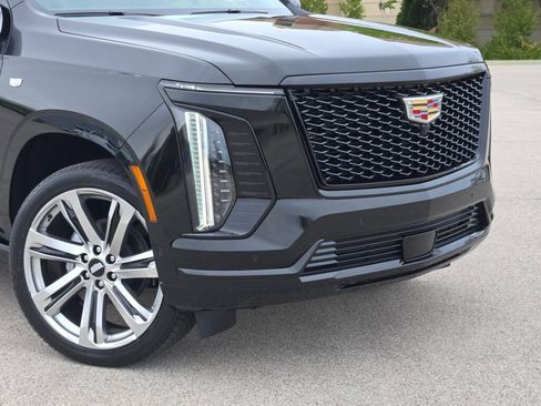 New 2026 Cadillac Escalade Platinum Sport AWD/4WD image 2
