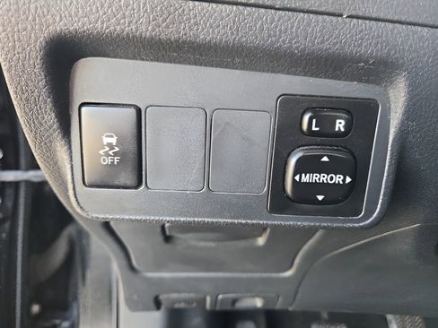 Used 2011 Toyota Corolla S image 16