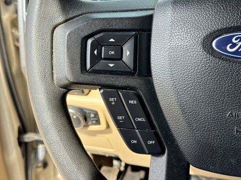 Used 2017 Ford F250 XLT AWD/4WD image 25